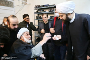 عزاداری شهادت حضرت فاطمه(س) در بیت آیت الله دوستی زنجانی با حضور سید حسن خمینی