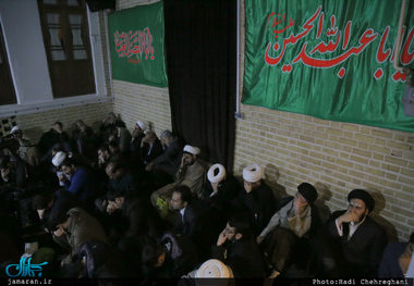 روضه ماهانه در بیت امام خمینی به یاد حاج سید احمد خمینی(ره)