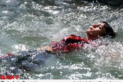 حادثه مرگبار برای 9 دانش آموز در رودخانه جاجرود  سوراخ شدن قایق بادی و فرورفتن داخل آب