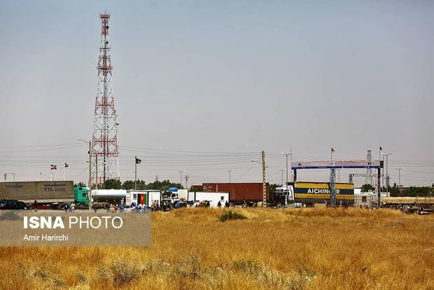 صادرات کالا از مرز دوغارون سبب اشتغال‌زایی در افغانستان شده است