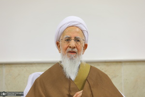 مراسم عمامه گذاری طلاب روز ولادت پیامبر اکرم (ص) و امام جعفر صادق (ع) در بیوت مراجع