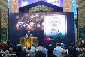 مراسم گرامیداشت شهید علی لاریجانی در مسجد بلال صدا و سیما