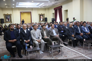 دیدار معاون امور تعاون وزارت کار و جمعی از کارکنان این معاونت با سید حسن خمینی