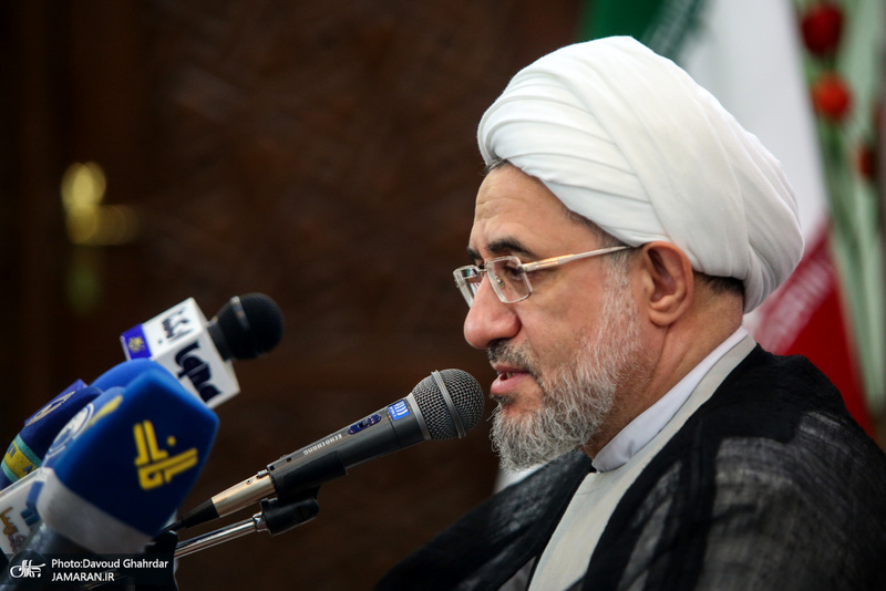 نشست خبری دبیر کل مجمع جهانی تقریب مذاهب اسلامی / آیت الله اراکی