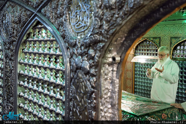 ​غبارروبی مضجع مطهر حضرت امام رضا (علیه‌السلام) با حضور رهبر انقلاب