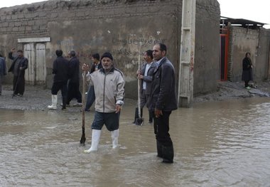 15 واحد مسکونی روستای خوش مقام بیجار دچار آبگرفتگی شد