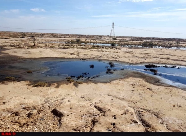 تخلیه ضایعات نفتی تانکرهای عراقی، بلای جان محیط زیست خوزستان + تصاویر