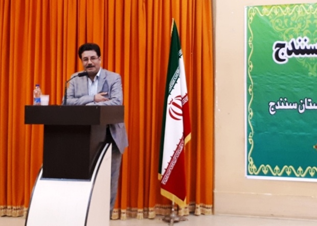 فرماندار سنندج: مدیران در خدمت رسانی به مردم صادق باشند