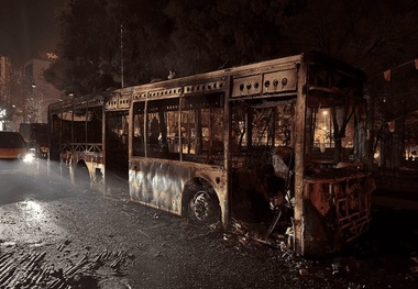 آخرین آمار از خسارت ناآرامی‌های دی ماه 1404: فقط در شهر تهران، صد‌ها خودروی شخصی به آتش کشیده شد/ ۳ هزار میلیارد تومان به اموال زیرمجموعه شهرداری تهران خسارت وارد شد/ فقط ۲۱۰۰ میلیارد تومان به بانک‌ها خسارت وارد شد/ ۳ کتابخانه بزرگ به آتش کشیده شد