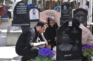 زیارت اهل غبور در آخرین پنجشنبه سال در بهشت زهرا (س) تهران