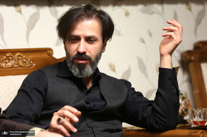 حضور سید حسن خمینی در منزل مرحوم آیت الله ری شهری (ره)