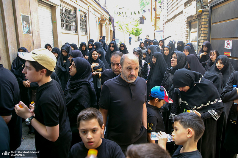 عزاداری ظهر عاشورا در محله جماران
