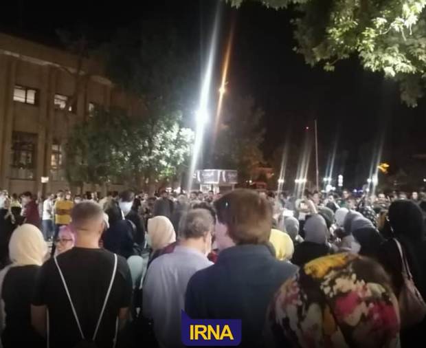 گزارش خبرگزاری دولت/ تجمع گروهی از شهروندان همدانی برای دومین شب متوالی در اعتراض به قطعی آب