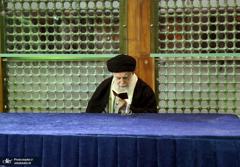 حضور رهبر معظم انقلاب در مرقد مطهر امام خمینی(س) و گلزار شهیدان