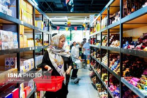 جریان عادی زندگی در شهر تهران...