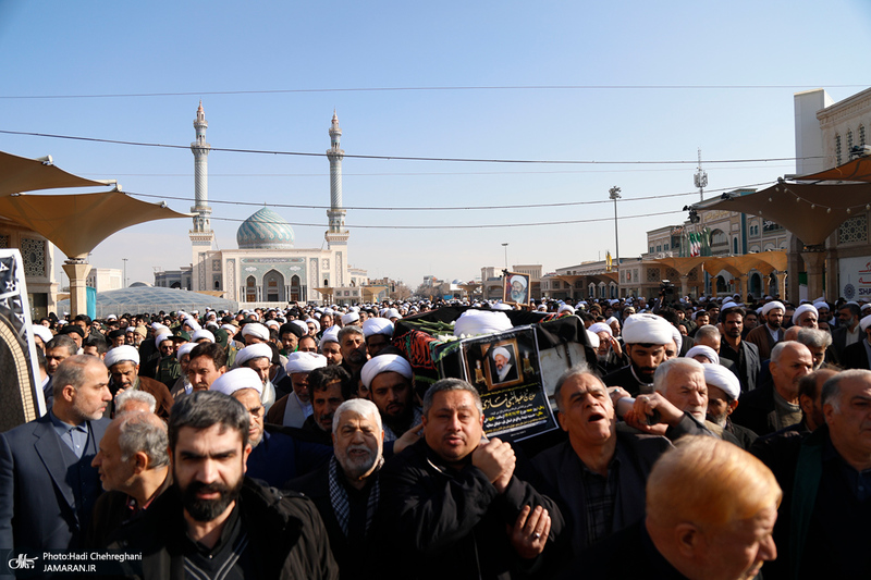 تشییع پیکر آیت الله نمازی در قم