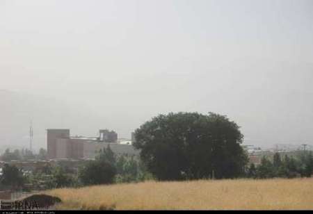 گرد و غبار آسمان کردستان را فراگرفت