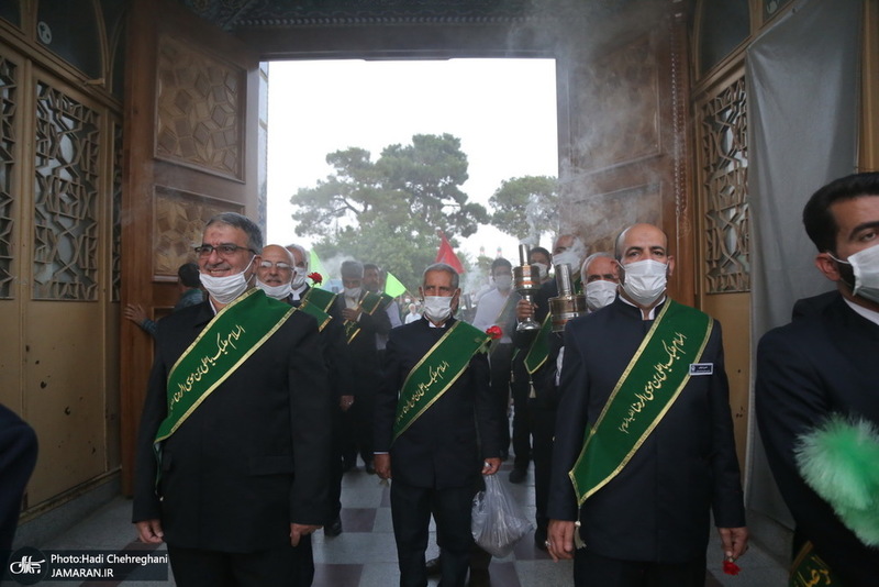 پیاده روی خادمان حرم کریمه اهل بیت(ع) در شب ولادت امام رضا(ع)