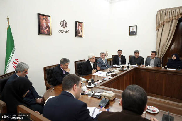 تقدیر معاون اول رئیس‌جمهور از خدمات کادر درمان به مجروحان و حادثه‌دیدگان دی‌ماه/ عارف بر تقویت امنیت و محرمانگی اطلاعات بیماران تأکید کرد