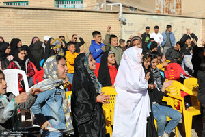 اجرای تماشاخانه سیار «بر آستان آفتاب» در روستای دهنو 