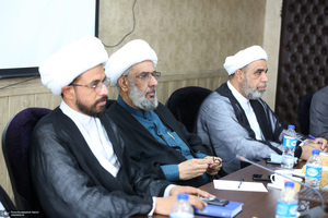 دیدار جمعی از علمای کشور عراق با رئیس موسسه تنظیم ونشر آثار امام خمینی