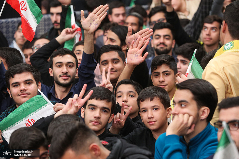 دیدار دانش‌آموزان و دانشجویان با رهبر معظم انقلاب