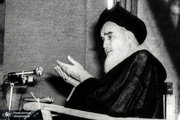 امام خمینی: نفس انسان سرکش است و سرکشی آن انسان را به زمین می زند