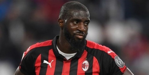 هافبک چلسی از دستمزد نجومی اش گذشت و به میلان برگشت
