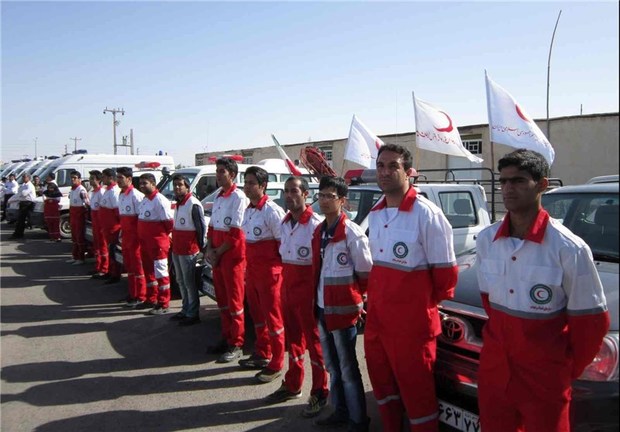 100 امدادگر کردستانی در قالب هشت تیم به کرمانشاه اعزام شدند