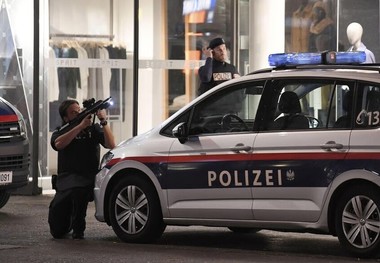 یک روز مرگبار در اتریش؛کشته شدن 8 نفر در تیراندازی در یک دبیرستان