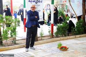 مراسم تحویل سال نو در گلزار شهدای قم‎