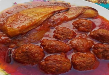 طرز تهیه خورش بادمجان مجلسی با طعمی متفاوت