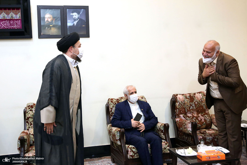 تجدید میثاق رئیس و اعضای دوره جدید شورای اسلامی شهر تهران با آرمان های امام خمینی(س)