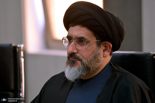 فردوسی و هویت زنده ایرانی