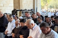 حضور هزاران فلسطینی در نماز جمعه مسجدالاقصی (3)