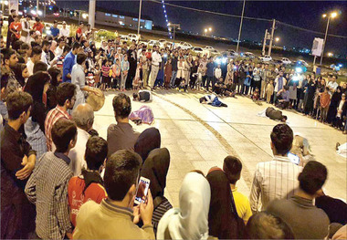 دومین جشنواره منطقه ای 'طلوع' در ایرانشهر در حال برگزاریست