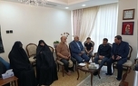 دیدار دستیار رهبری انقلاب با خانواده سپهبد شهید غلامعلی رشید + عکس