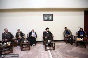 دیدار جمعی از اعضای موسسه خیریه کلبه مهریانی با سید حسن خمینی