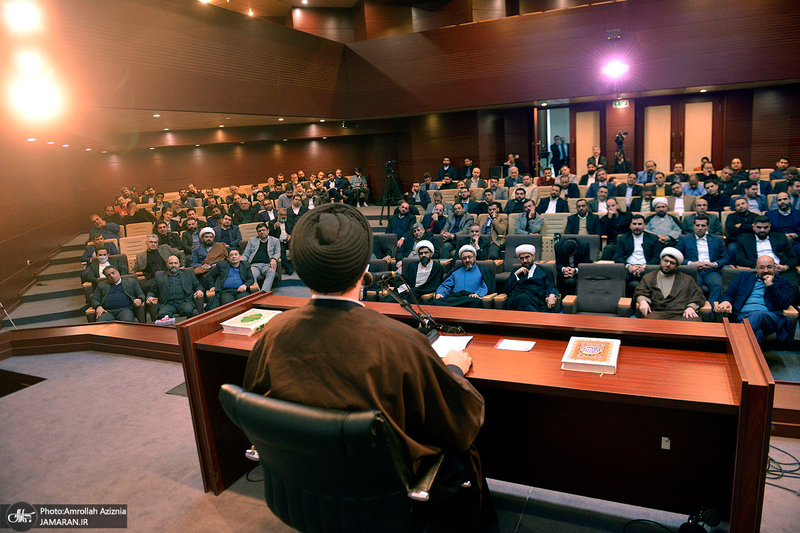 نشست صمیمی یاران وفادار امام خمینی (س)