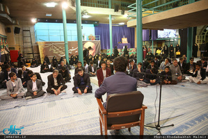 تجدید میثاق نمایندگان نهمین دوره مجلس دانش آموزی با آرمانهای امام راحل (ره)