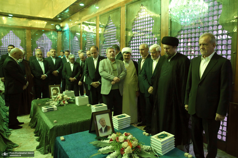 تجدید میثاق رئیس‌جمهور و اعضای دولت با آرمان‌های حضرت امام خمینی (س) - 2