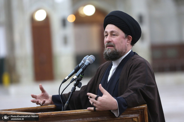  سید حسن خمینی: نکند که گرفتار سفره‌ی چرب پولدارها بشویم