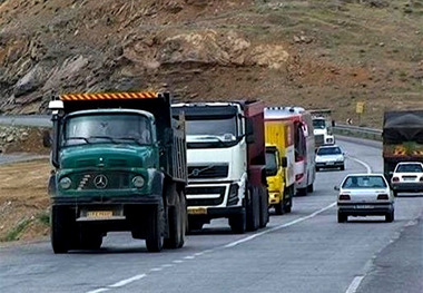 مشکل بیمه کامیون داران استان مرکزی رفع شد