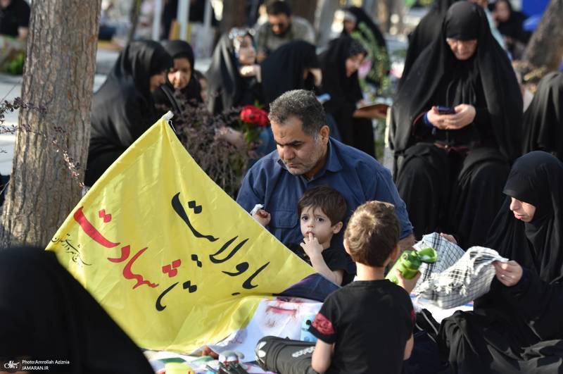 مراسم پرفیض دعای عرفه در قطعه ۲۹ بهشت زهرا(س)