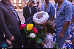 حضور مددجویان موسسه بچه های آسمان در حرم مطهر امام خمینی(س)