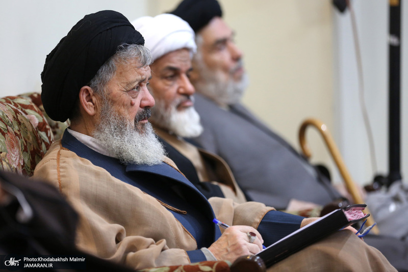 دیدار جمعی از روحانیون با سید حسن خمینی