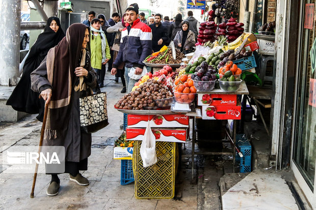 رونق بازار آجیل محلی در سلسله با طعم یلدا