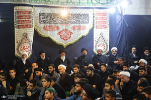 مراسم عزاداری دهه اول ماه صفر در بیت مرحوم آیت الله شاه آبادی‎