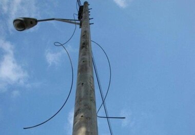 سارقان سیم های برق در دیر دستگیر شدند