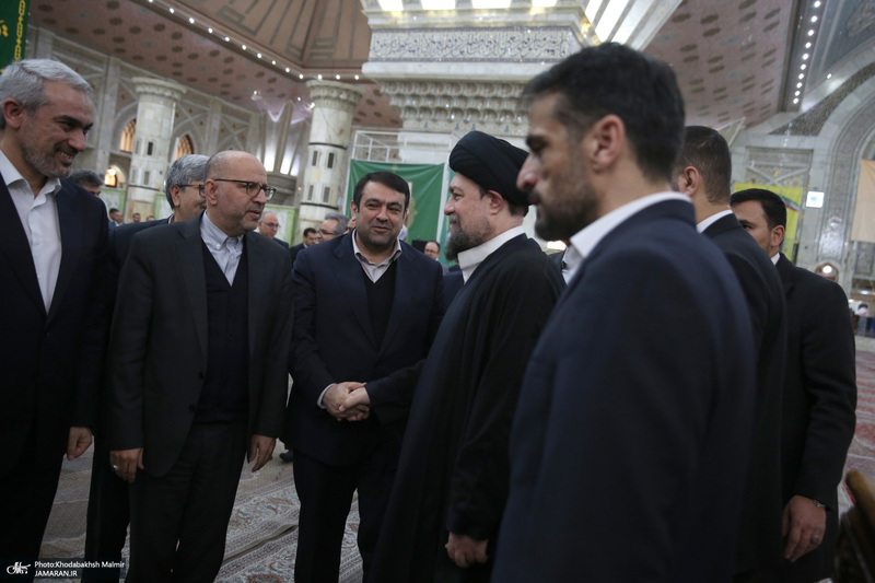 دیدار وزیر اقتصاد  جمعی از مدیران بانک ها با سید حسن خمینی